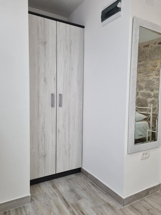 Studio Apartment Rosalie スプリト エクステリア 写真
