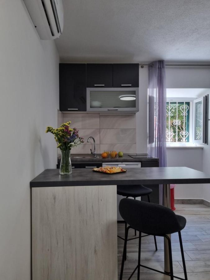 Studio Apartment Rosalie スプリト エクステリア 写真