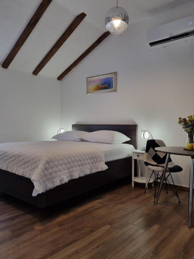 Studio Apartment Rosalie スプリト エクステリア 写真