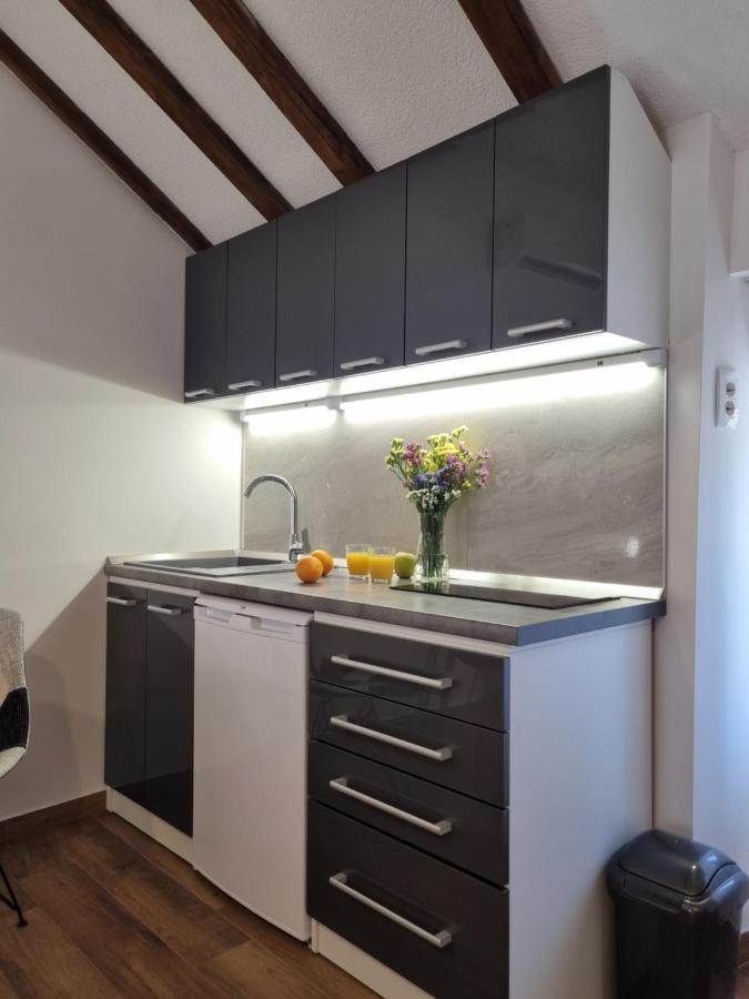 Studio Apartment Rosalie スプリト エクステリア 写真